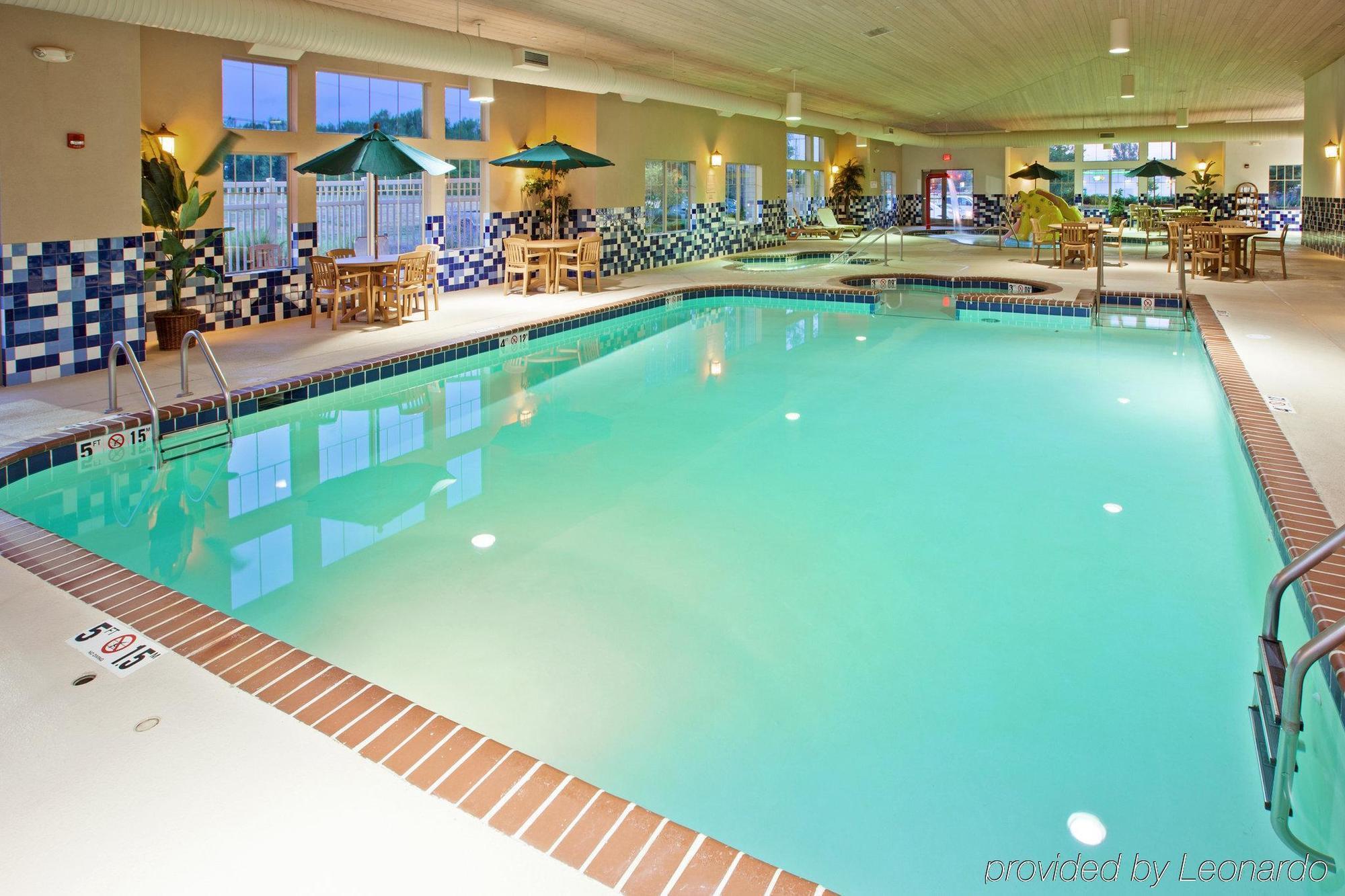 Country Inn & Suites By Radisson, Portage, In Facilities photo